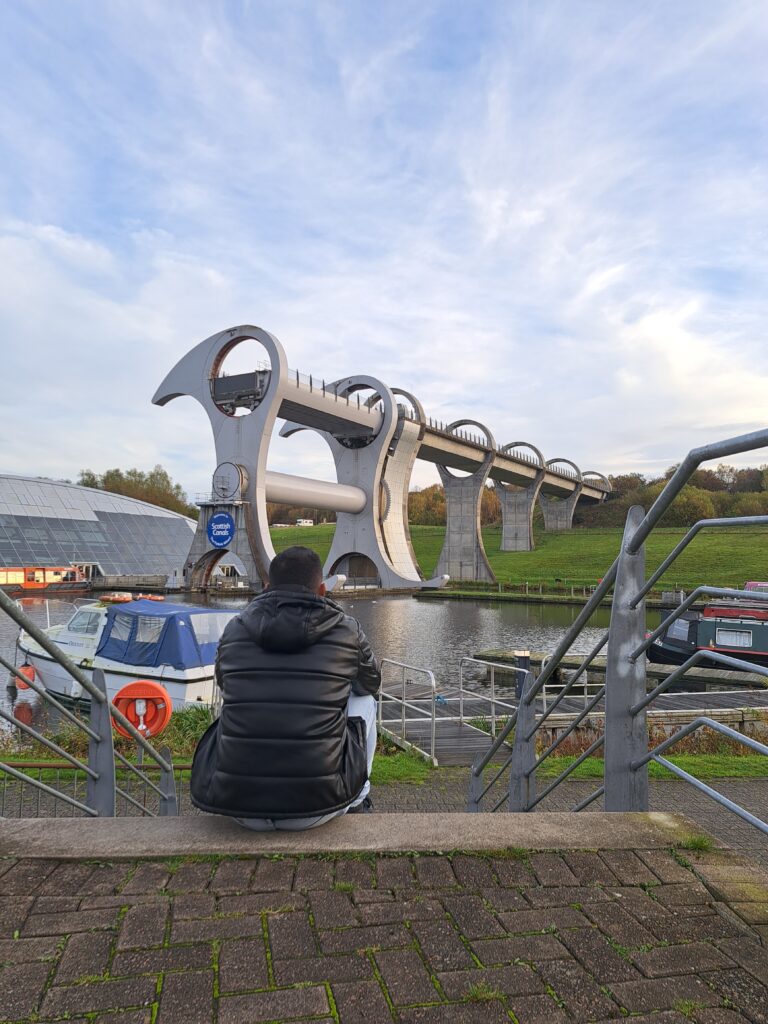 Falkirk Wheel, el sorprendente ascensor de barcos que conecta dos mundos. 20221031 154351