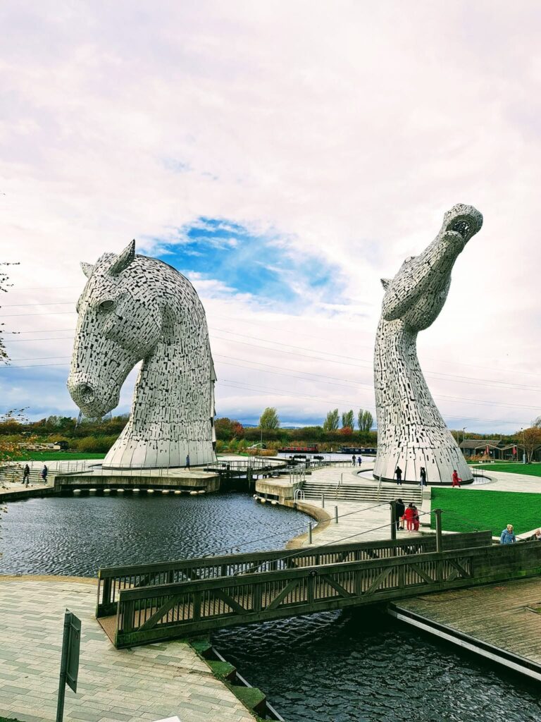 Los Kelpies: Los gigantes de acero que vigilan Escocia. 473589350 637621882123741 2087831617380031722 n
