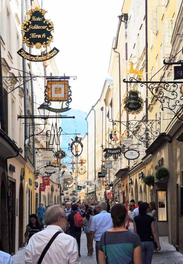 Salzburgo, una de las ciudades más bonitas de Austria 474801620 647310294488233 1204069525619497573 n