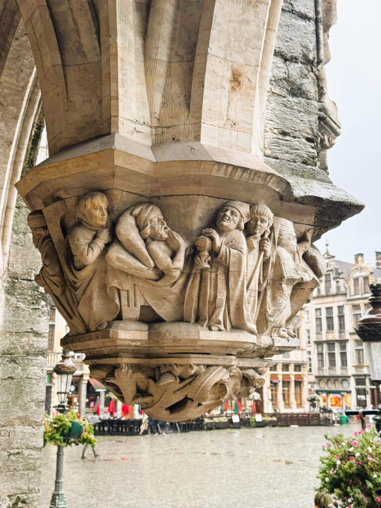 Por QUÉ la Grand Place de Bruselas ESTÁ considerada una de las plazas mas bellas del mundo. 569047285 10164269196356972 8727616079133322315 n