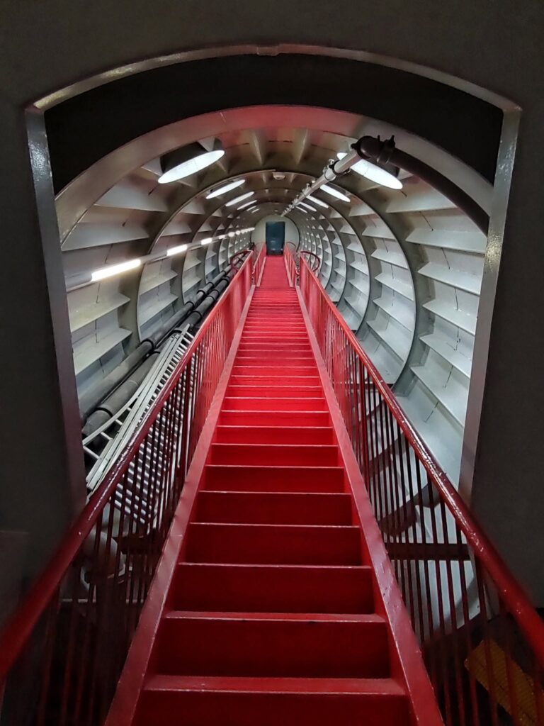 El Atomium de Bruselas: El monumento MÁS icónico de BÉLGICA. 618286034 10162474468106158 556967562952655421 n