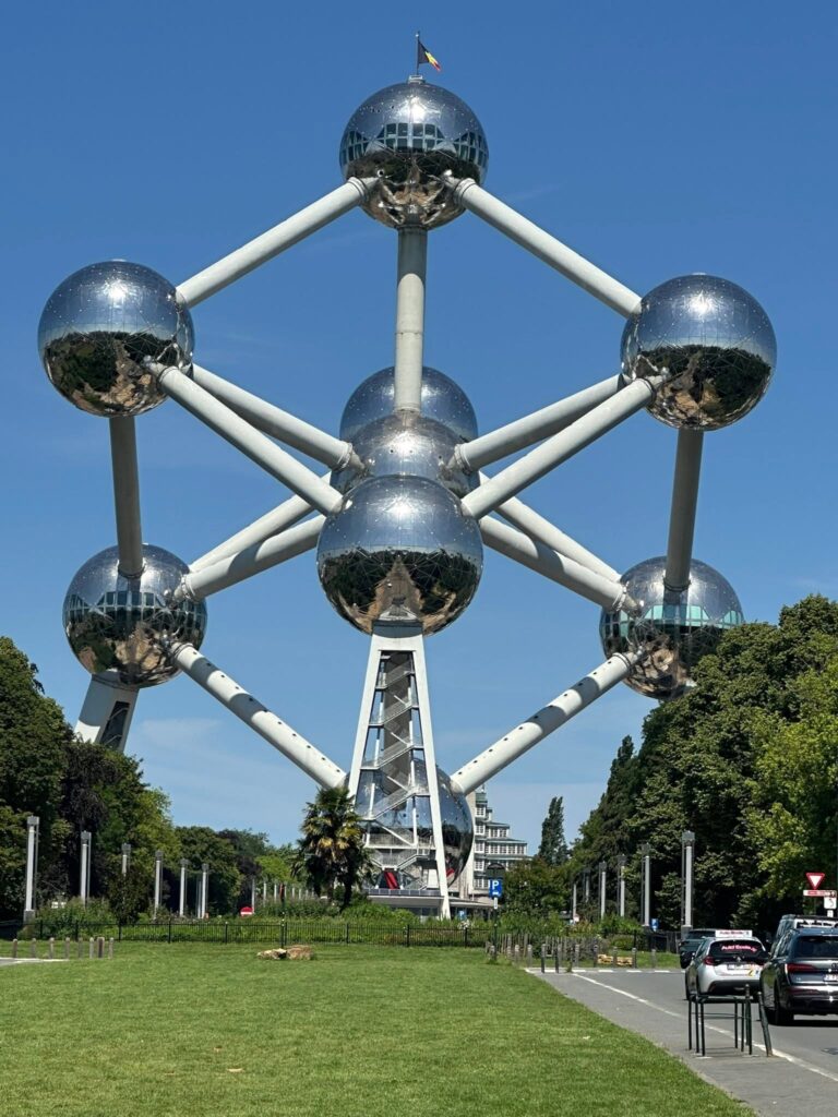 El Atomium de Bruselas: El monumento MÁS icónico de BÉLGICA. 725605718 10162991814333297 7873014827568113117 n