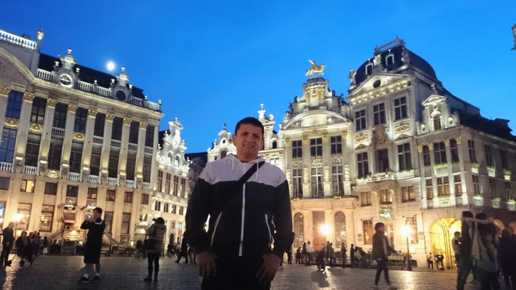 Por QUÉ la Grand Place de Bruselas ESTÁ considerada una de las plazas mas bellas del mundo. whatsapp image 2026 07 20 at 20.22.13