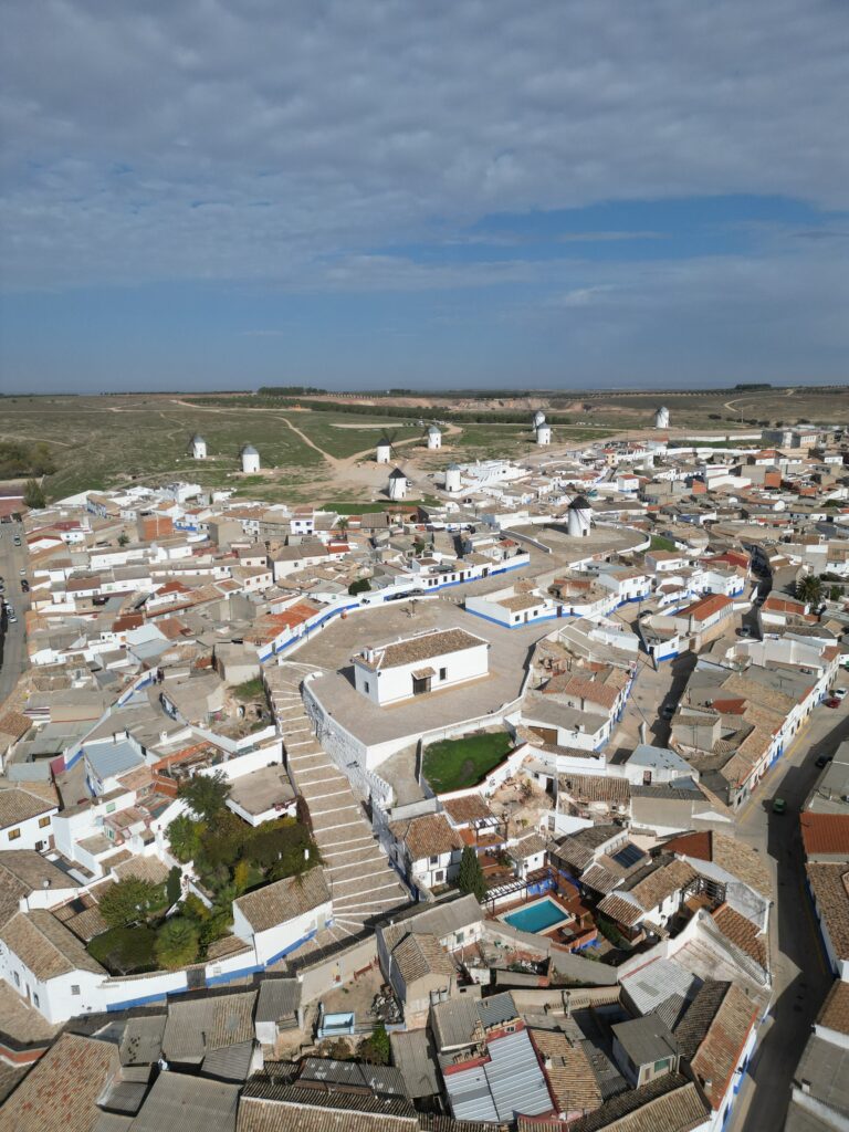 Los Molinos de Campo de Criptana: default